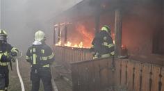 Hrdina (14) zachránil z hořícího domu na Zlínsku svou malou sestřičku