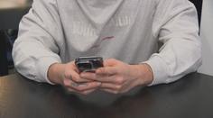 Muž opakovaně skončil za mřížemi kvůli podvodům. Nyní ho policie opět obvinila