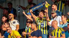 Šokující záběry z Istanbulu. Fanoušci Fenerbahce napadli příznivce United