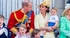 Na George a Charlotte dohlíží špičková chůva. Bere za to pohádkové peníze