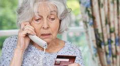 Pozor na podvodné telefonáty z bank! Lidé přišli už o stovky tisíc korun