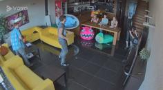 Drsné foto: Děvčátku (11) po piercingu uhnilo ucho, o kus přišla!