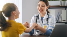 Lékařům se podařil zázrak. Dívenku s leukémií zbavili všech příznaků