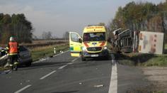 Řidič na Hodonínsku vletěl pod kamion, neměl šanci přežít