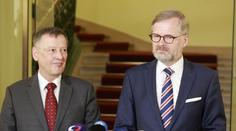 Fiala po jednání s Balašem: Výuka na školách se změní, žáci by se měli učit méně dat