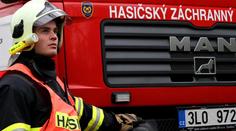 Starší muž uhořel při požáru svého domku na Nymbursku