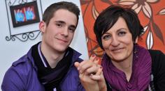 Student a jeho trenérka mají dítě! Je to láska, nebo zvrácenost?