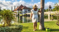 Bali zavádí nová pravidla pro turisty. Některé zákazy pro ně mohou být šokem