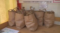 Farmáři vymýšlejí, jak prodat úrodu. Nasazují samosběry i zeleninomaty