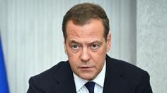 Medveděvovi přeskočilo. Putinův spojenec přišel s naprosto absurdní předpovědí