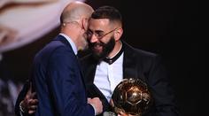 Šéf mi vždy říkal, že Zlatý míč vyhraji, zářil Benzema. Šampaňské vynechal