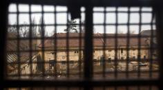 Vězeň rekordman: Utekl už ze čtvrtého vězení! Vyhnul se i výstřelům dozorce!