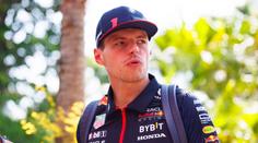 Verstappen je prostě nezastavitelný. Vyhrál závod i v čisticím vozíku