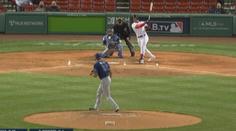 VIDEO: Baseballista si zahrál na Spidermana! Lapil nechytatelný míč