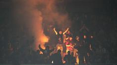 Fanoušci Sparty devastovali stadion, vedení se jich zastalo