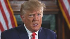 Trumpa dohnal úplatek pornoherečce. Čelí obvinění z několika trestných činů