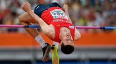 Cenný úspěch českého atleta, po dopingu ruského soupeře má medaili