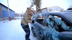 Tvář se vrací už v neděli! Sokolovi hned rozmlátí auto! VIDEO