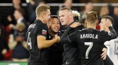 Úžasná Rooneyho noc: Hattrickem a asistencí řídil vítězství 5:0!