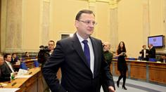 Vládní rošády: Ministr Kuba bude možná šéfovat i dopravě, Peake zřejmě zamíří na obranu