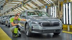Škoda září a hlásí nejlepší čtvrtletí v historii. Z Porsche se stává její chudý příbuzný