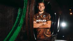 Plzeň ukázala divoký venkovní dres. Odkazuje na pot, průmysl i pivo