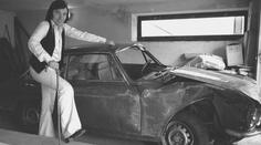 Karel Gott měl rád rychlá i luxusní auta. V prvním se ani pořádně nesvezl