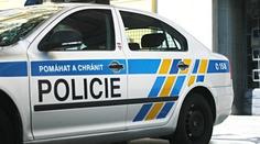 Lupič si počíhal na seniorku o holích. Chytil ji do kravaty a strhl na zem