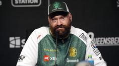 Usyk dostal vánoční dárek od sudích, stěžoval si Fury. Cítil výhru o tři kola