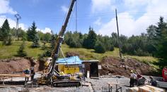 Kauza lithium opět žije! Firma tvrdí, že jí úřady povolily 13 vrtů