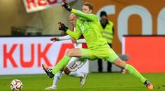 Šok pro Bayern! Gólmanu Neuerovi hrozí operace a dlouhá pauza