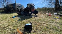 Smrt po nečekaném manévru. Auto smetl kamion, další tragédie se stala u Mnichovic