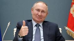 Putin nechává své protějšky čekat. Je to svědomitost, nebo psychologická hra?