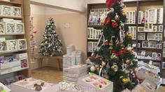 Špatná zpráva pro milovníky Vánoc. Kvůli covidu po 75 letech končí výrobna ozdob