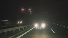 Seniorka ujížděla autem po dálnici v protisměru. Zastavil ji řidič sanitky