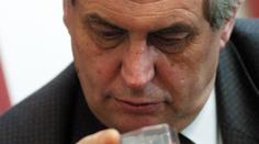 Zeman otevřeně promluvil: O slivovici, Grossově podrazu i Špidlovi