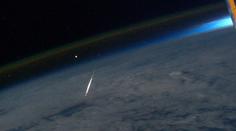 Už jste viděli meteory SHORA? Perseidy proletěly kolem ISS