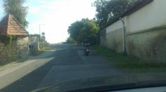 Na motorce s prknem