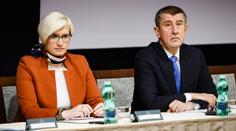 Babiš náklady ministrů na cesty nezveřejní. Šlechtovou stály místo