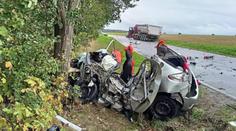 Kamion na Chrudimsku zdemoloval osobní auto. Řidič neměl šanci přežít