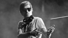 Zemřel DJ Kavinsky (†50). Autora světoznámého hitu našli mrtvého v jeho domě