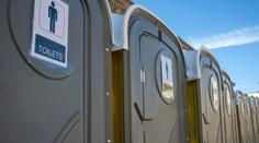 Na festivalu se masivně rozšířil norovirus. Stovky lidí mají prudké zažívají potíže