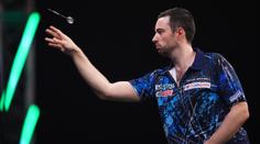Clemens Humphriese pořádně potrápil. Na šipkařském MS jde dál i van Gerwen