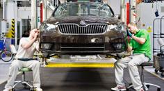VW vzkazuje Škodovce: „Chceme víc peněz a rozdílů mezi auty!“