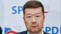 Šéf SPD se omluvil europoslancům. Je to lhář, prohlásil Zdechovský