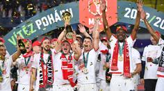 Los MOL Cupu: Slavia jede na divizní půdu, Spartu čeká malé derby