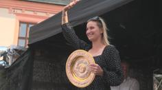 Vítězka Wimbledonu Vondroušová pozdravila rodný Sokolov