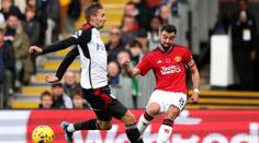 United odmítli další blamáž, Fulham porazili gólem v závěru. Arsenal klopýtl