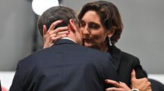Macron šokoval fotkou s ministryní. Vypadají jako milenci, žasnou Francouzi