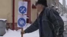 Úklid sněhu: dostanete zaplaceno, nebo nasaďte sněžnice